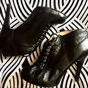 Nine West Oxford Lace-up Bootie